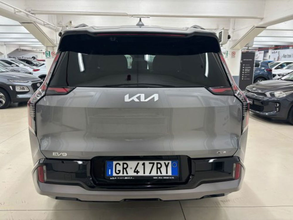 Kia EV9 usata a Torino (3)