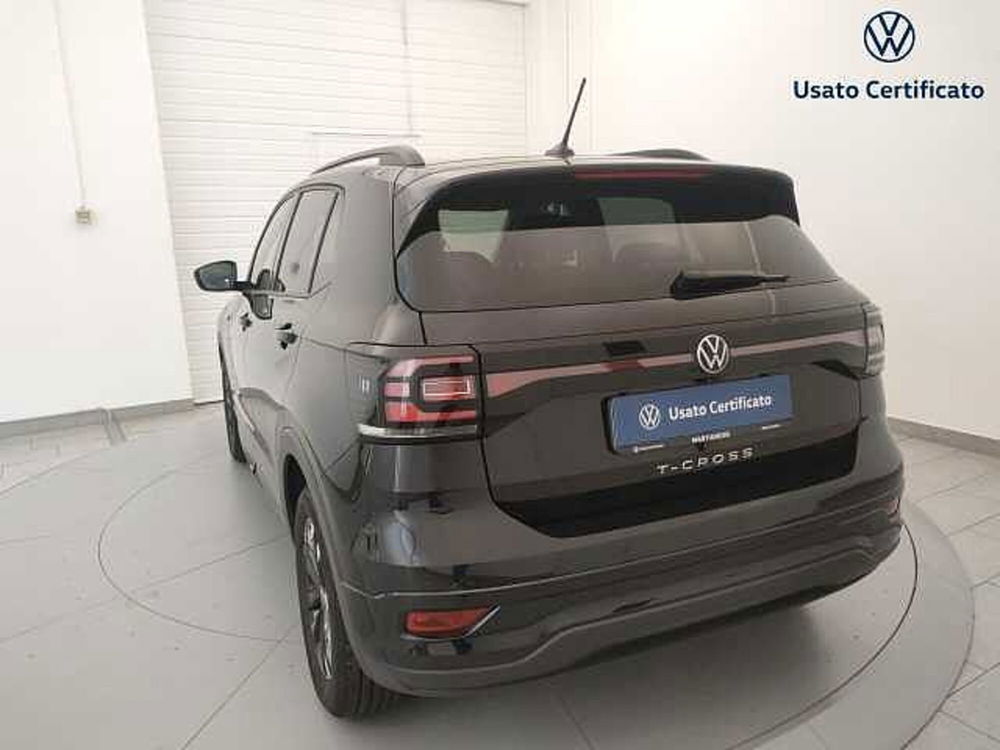 Volkswagen T-Cross usata a Varese (8)