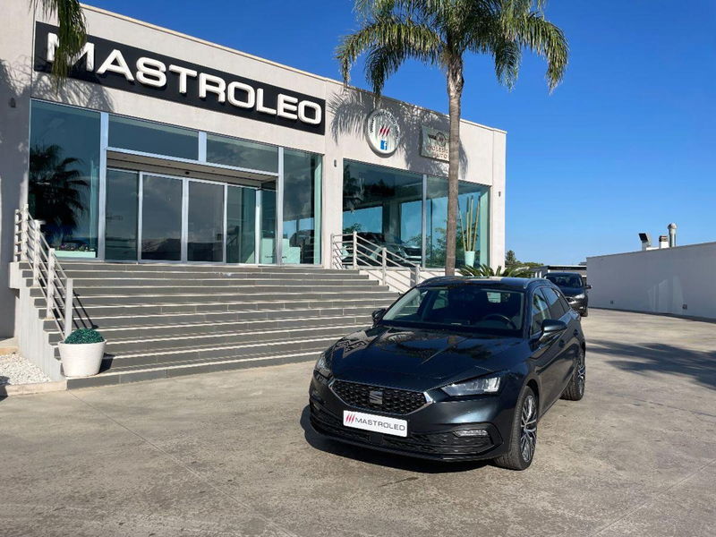 SEAT Leon 1.5 eTSI 150 CV DSG Xcellence  del 2021 usata a Tricase