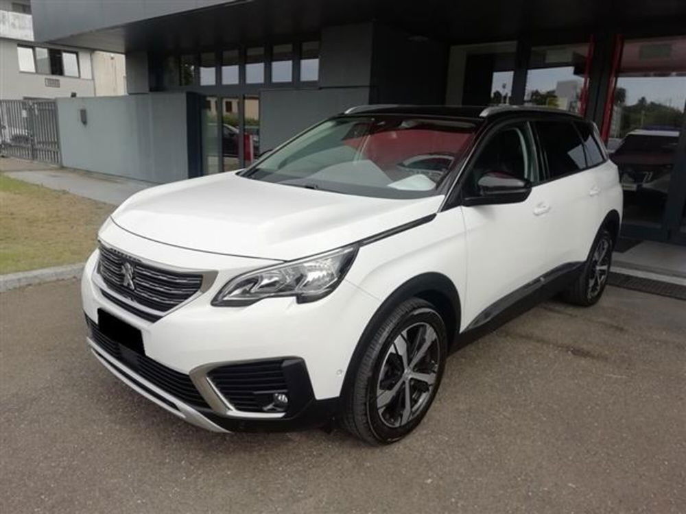 Peugeot 5008 usata a Asti