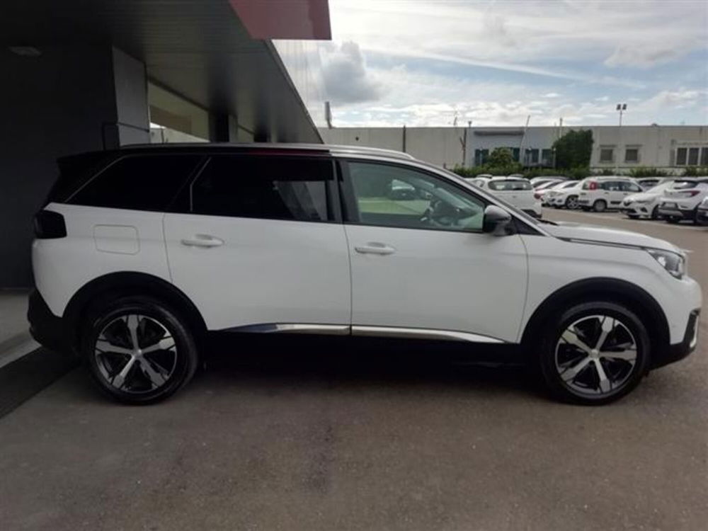 Peugeot 5008 usata a Asti (4)