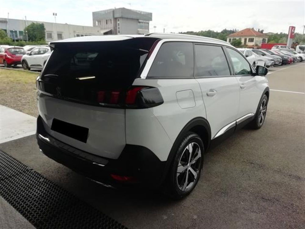 Peugeot 5008 usata a Asti (5)