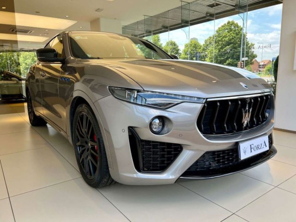 Maserati Levante usata a Torino (3)