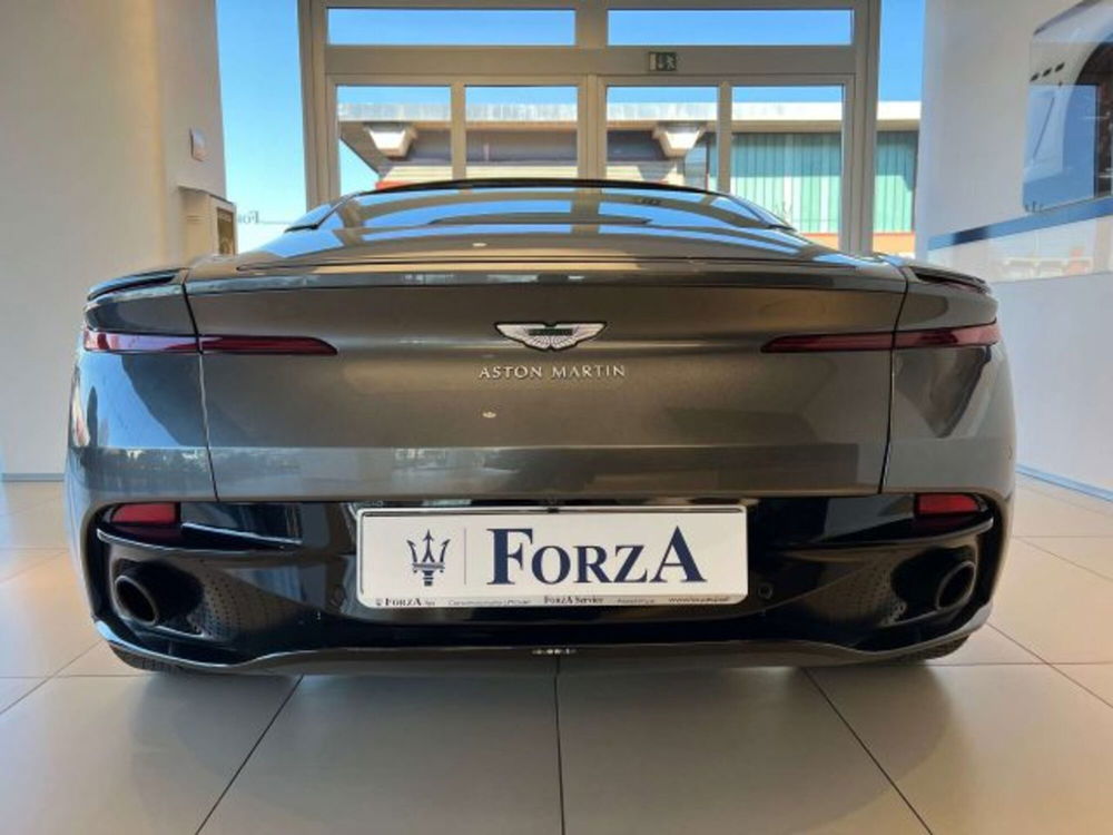 Aston Martin DB11 usata a Torino (14)