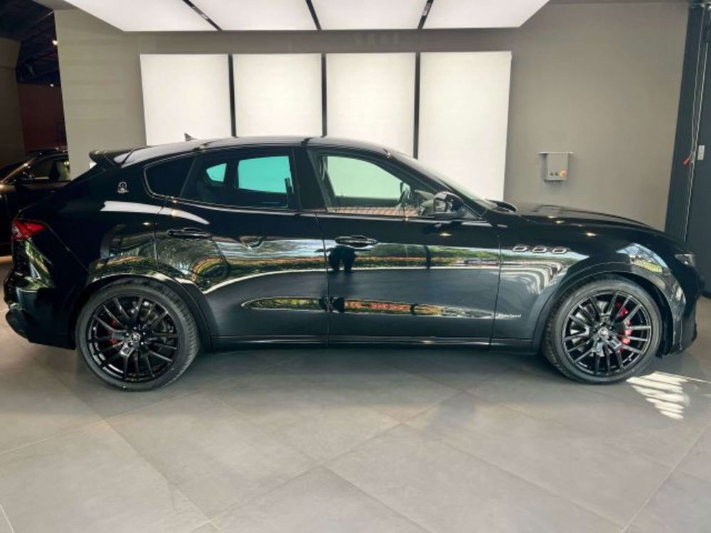 Maserati Levante usata a Torino (5)