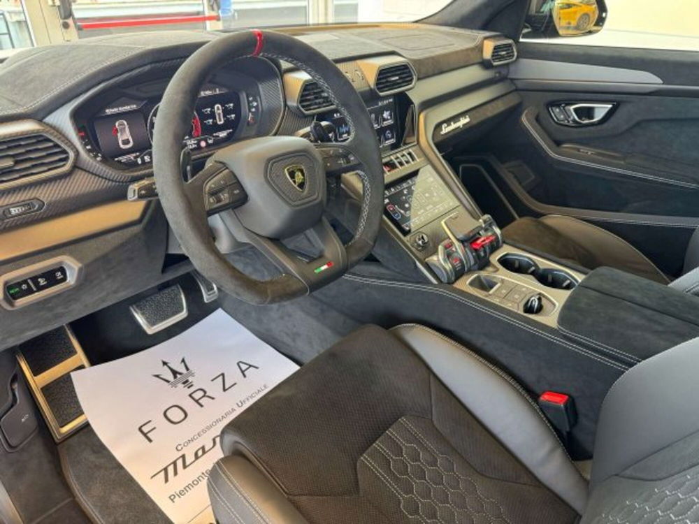 Lamborghini Urus usata a Torino (6)