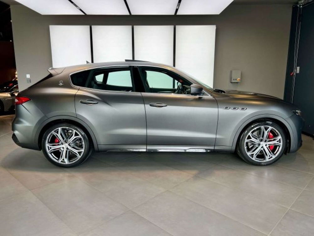 Maserati Levante usata a Torino (5)