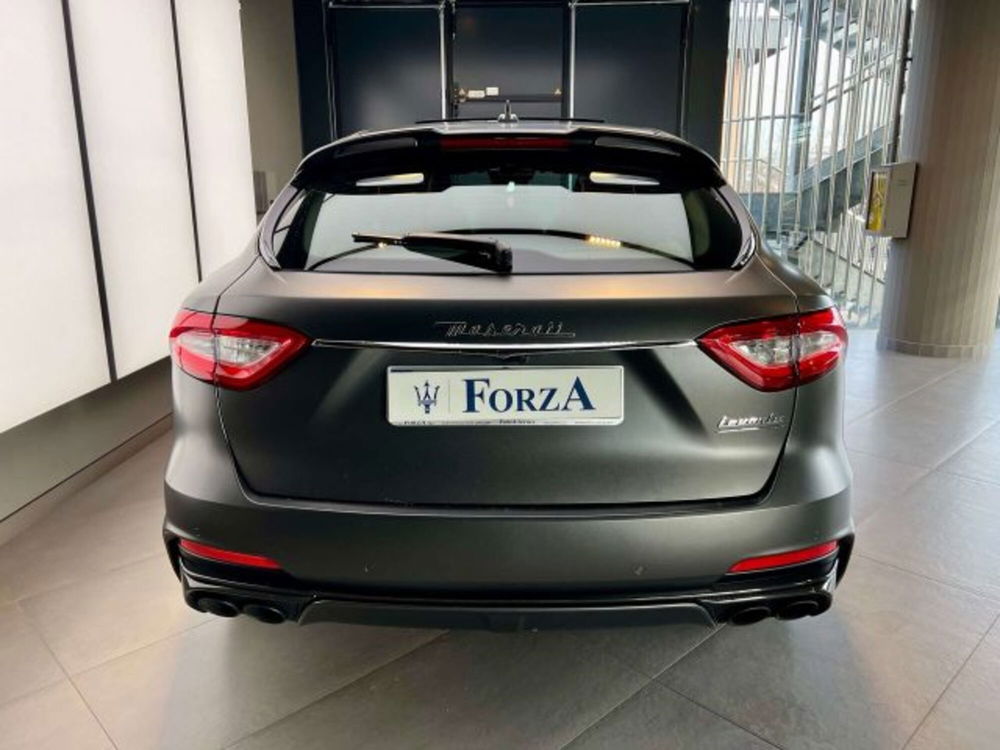 Maserati Levante usata a Torino (7)