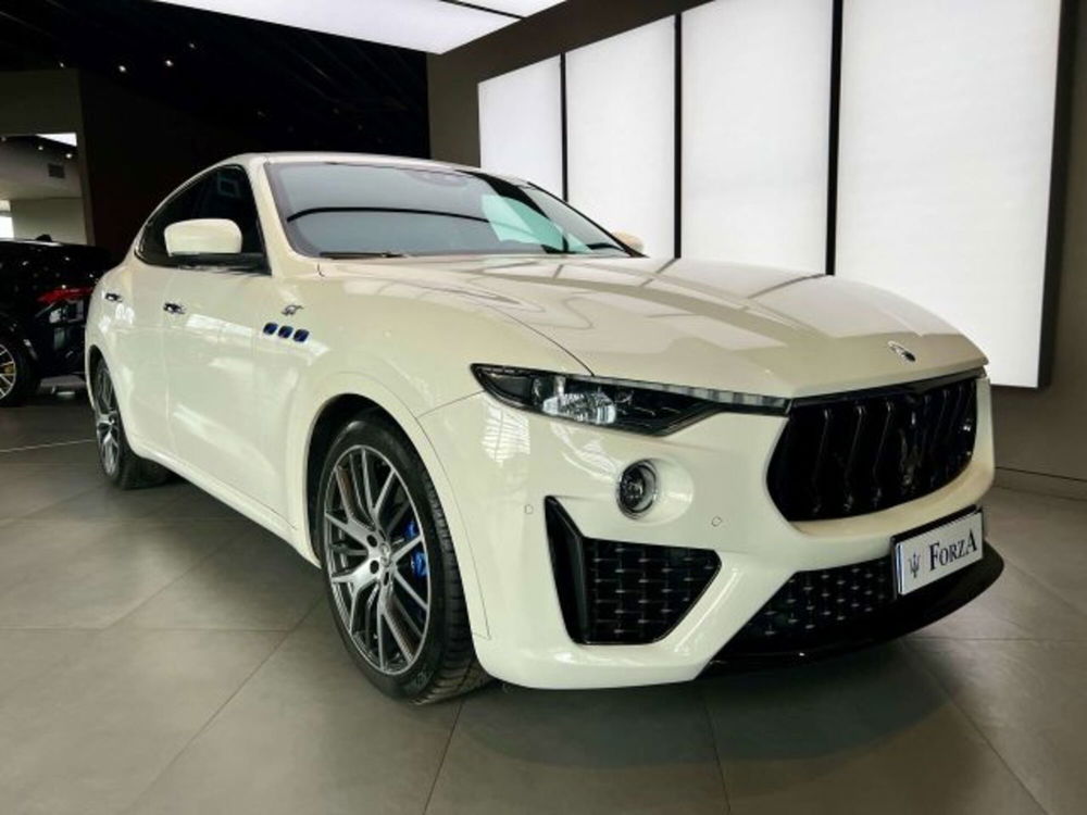 Maserati Levante usata a Torino (3)