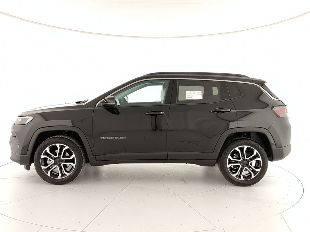 Jeep Compass nuova a Caserta (4)