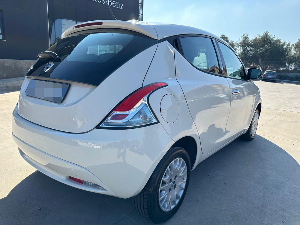 Lancia Ypsilon usata a Messina (4)