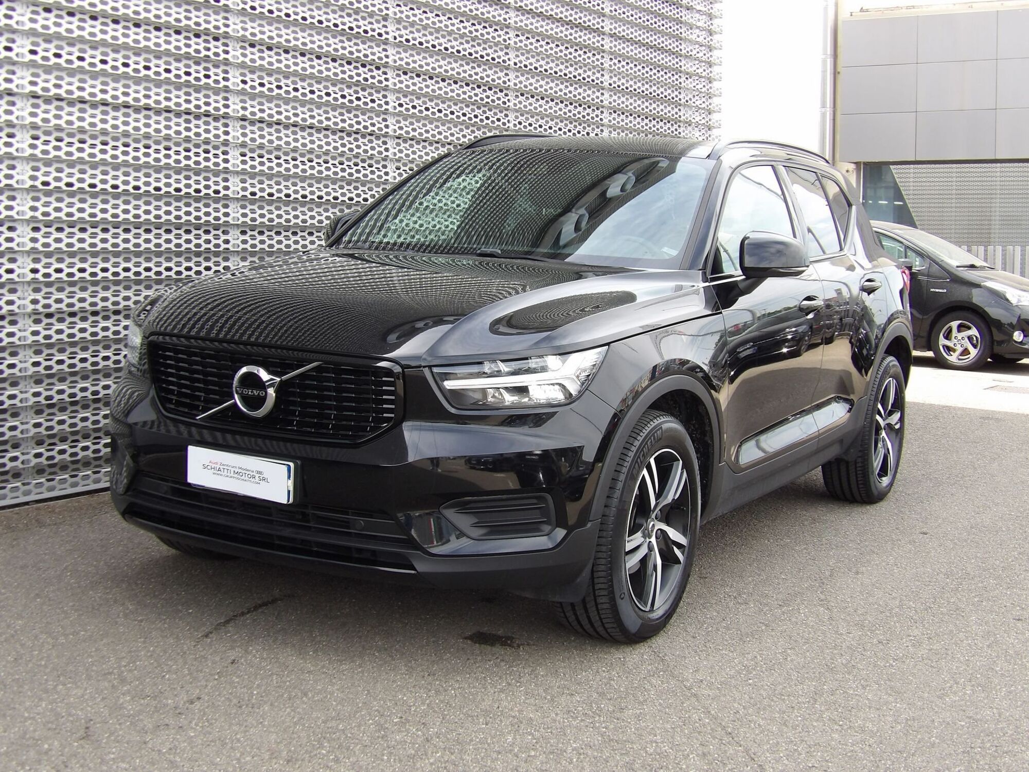 Volvo XC40 D3 Geartronic R-design  del 2020 usata a Modena