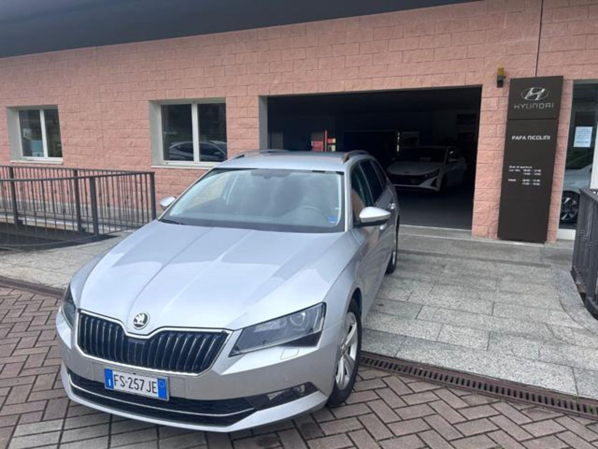 Skoda Superb Station Wagon 2.0 TDI 150 CV SCR Wagon Executive  del 2018 usata a Montecrestese