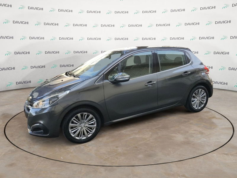 Peugeot 208 82 5 porte Allure  del 2019 usata a Parma