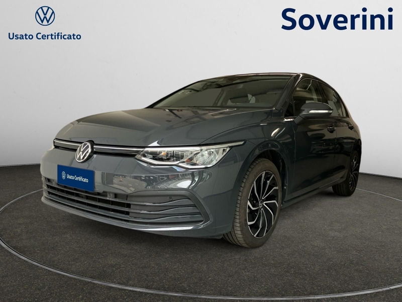 Volkswagen Golf 2.0 TDI SCR Life del 2023 usata a Bologna