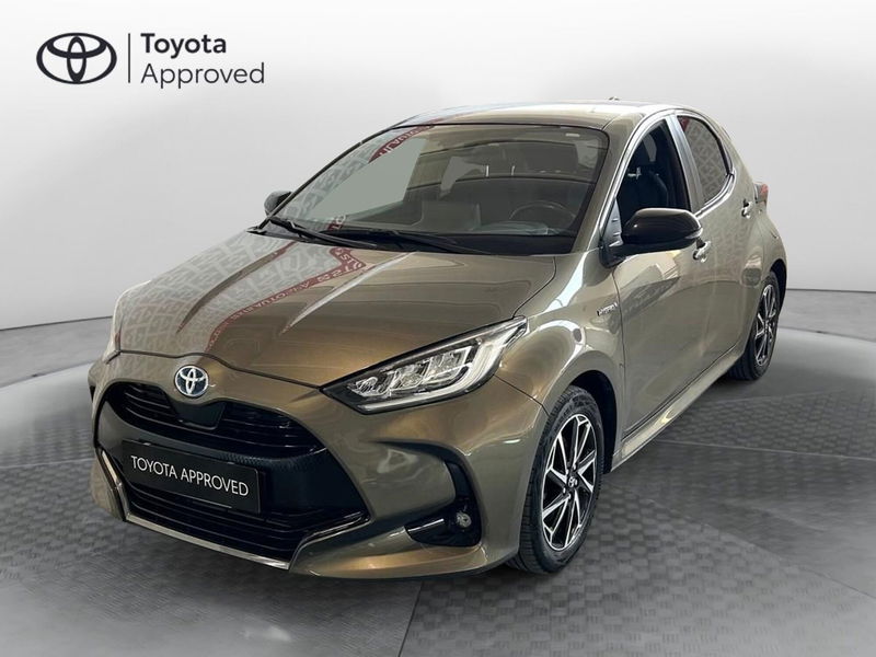 Toyota Yaris 1.5 Hybrid 5 porte Lounge del 2021 usata a Prato