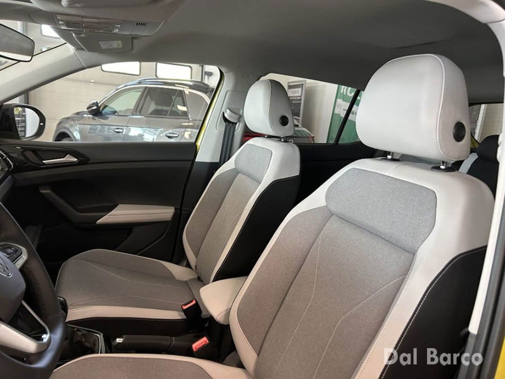 Volkswagen T-Cross nuova a Verona (12)