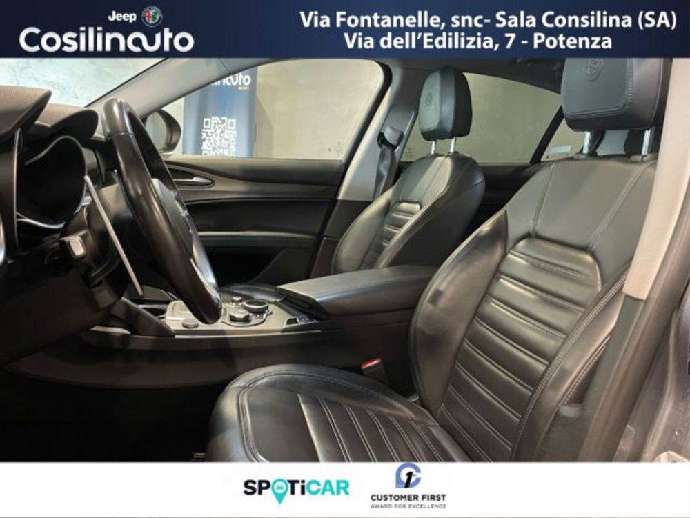 Alfa Romeo Stelvio usata a Salerno (10)