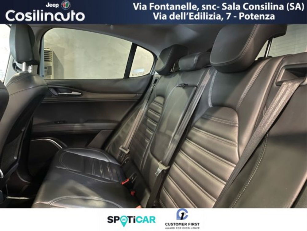 Alfa Romeo Stelvio usata a Salerno (12)