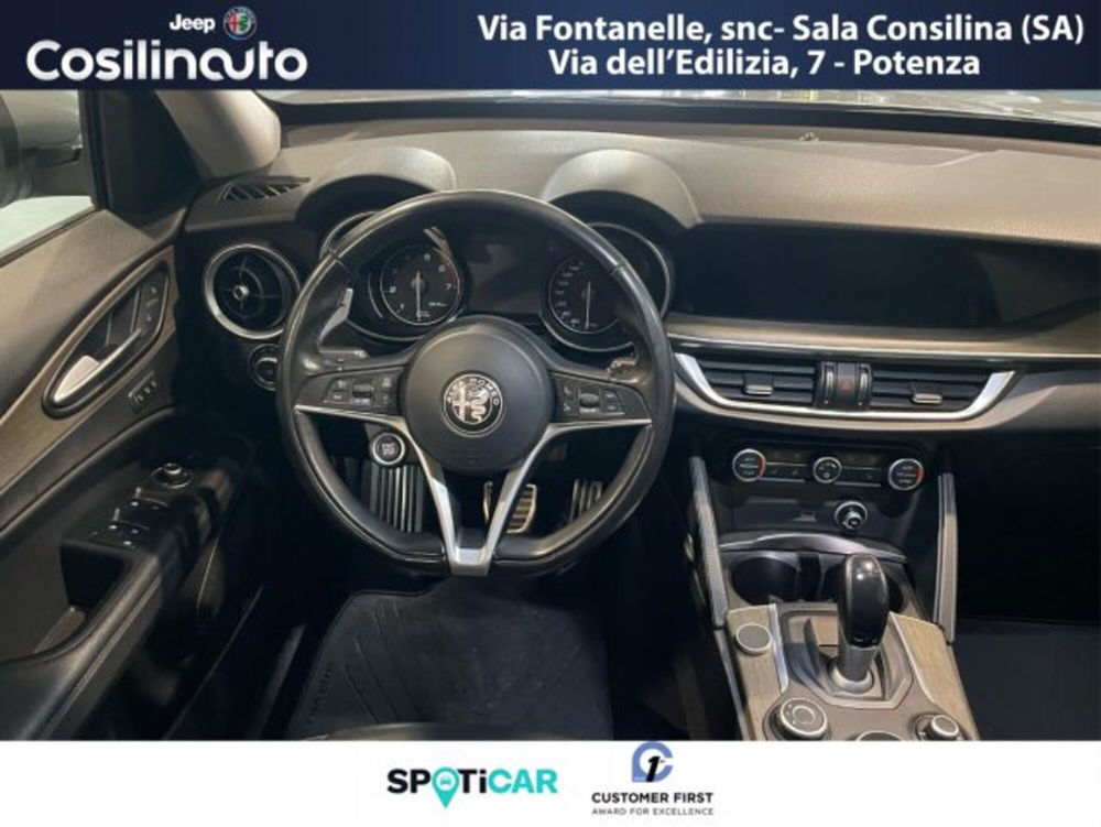 Alfa Romeo Stelvio usata a Salerno (14)