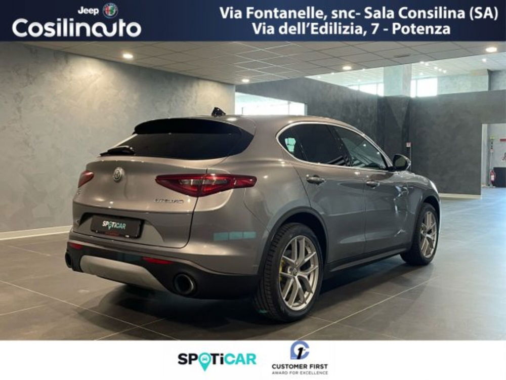 Alfa Romeo Stelvio usata a Salerno (5)