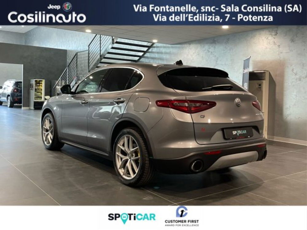 Alfa Romeo Stelvio usata a Salerno (7)