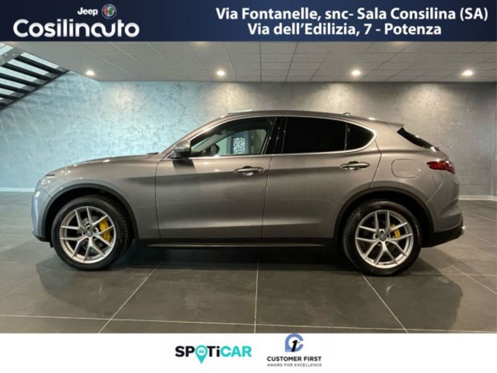 Alfa Romeo Stelvio usata a Salerno (8)