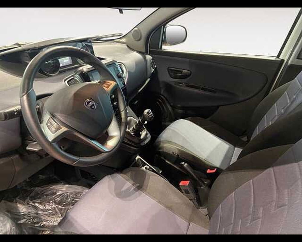 Lancia Ypsilon usata a Cuneo (8)