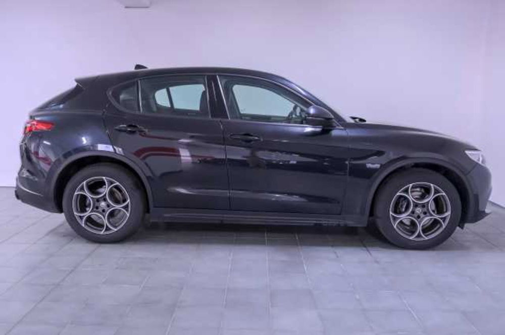 Alfa Romeo Stelvio usata a Catanzaro (3)