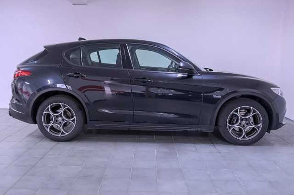 Alfa Romeo Stelvio usata a Catanzaro (3)