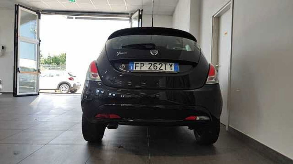 Lancia Ypsilon usata a Firenze (7)