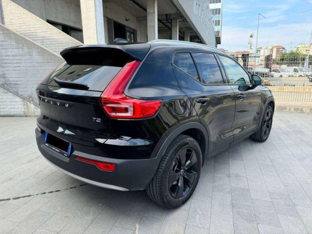 Volvo XC40 usata a Savona (5)