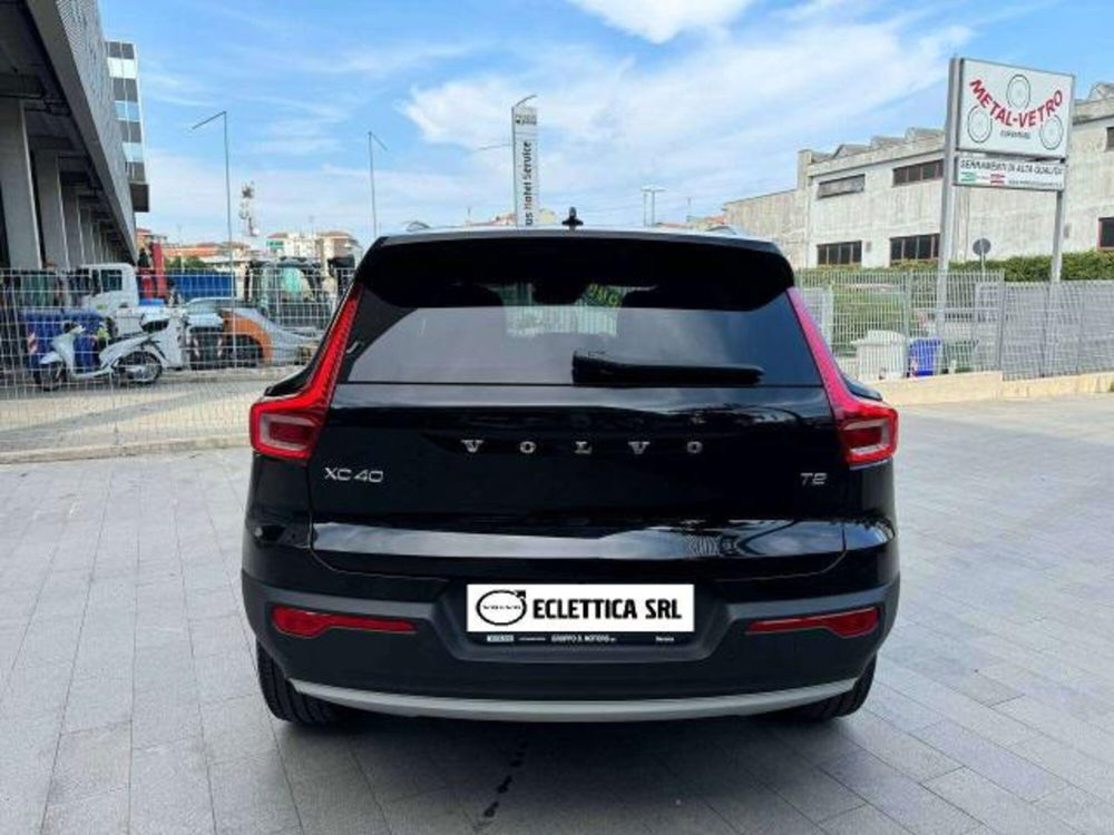 Volvo XC40 usata a Savona (6)