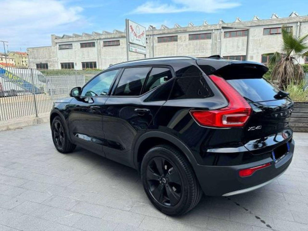 Volvo XC40 usata a Savona (7)