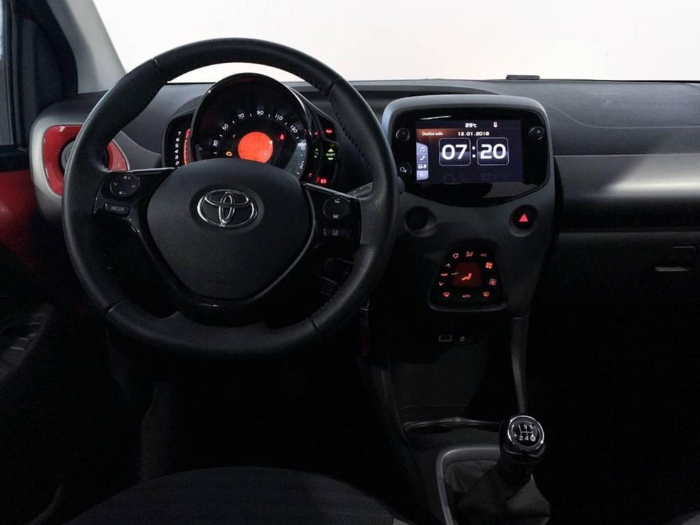 Toyota Aygo usata a Torino (9)