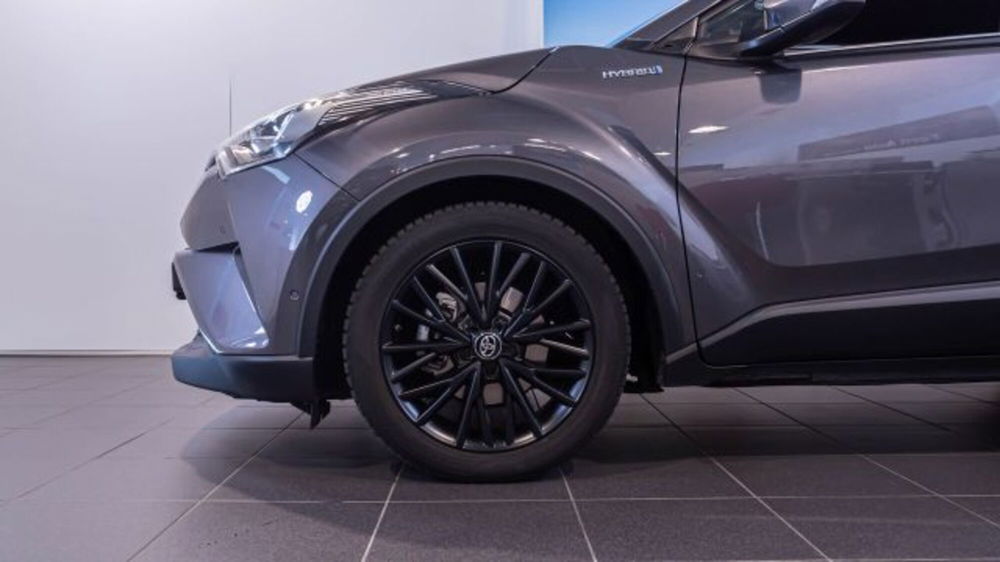 Toyota Toyota C-HR usata a Padova (13)