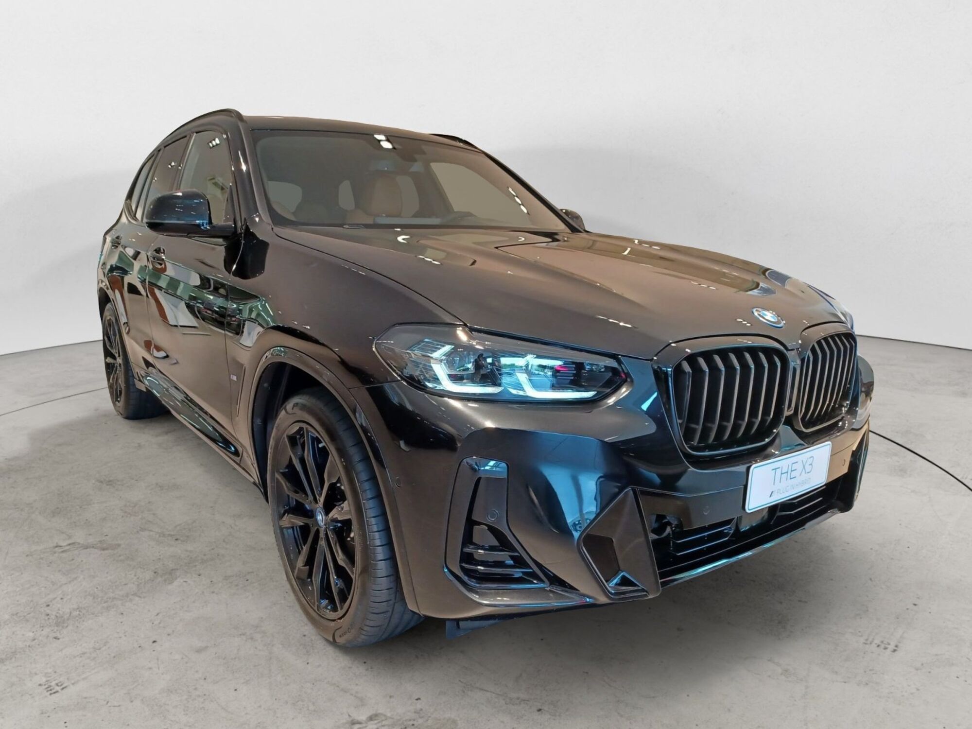 BMW X3 xDrive30e  nuova a Alba