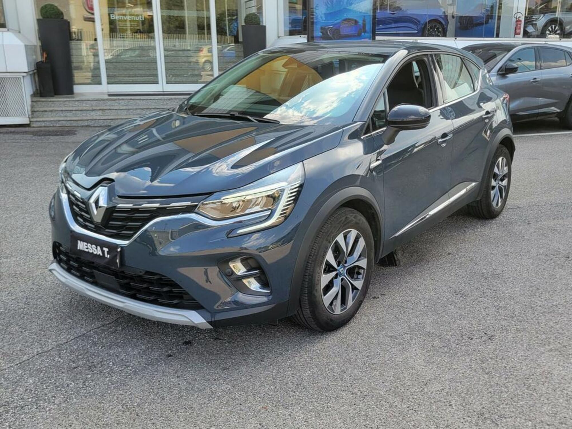 Renault Captur Plug-in Hybrid E-Tech 160 CV Intens  del 2020 usata a Monza