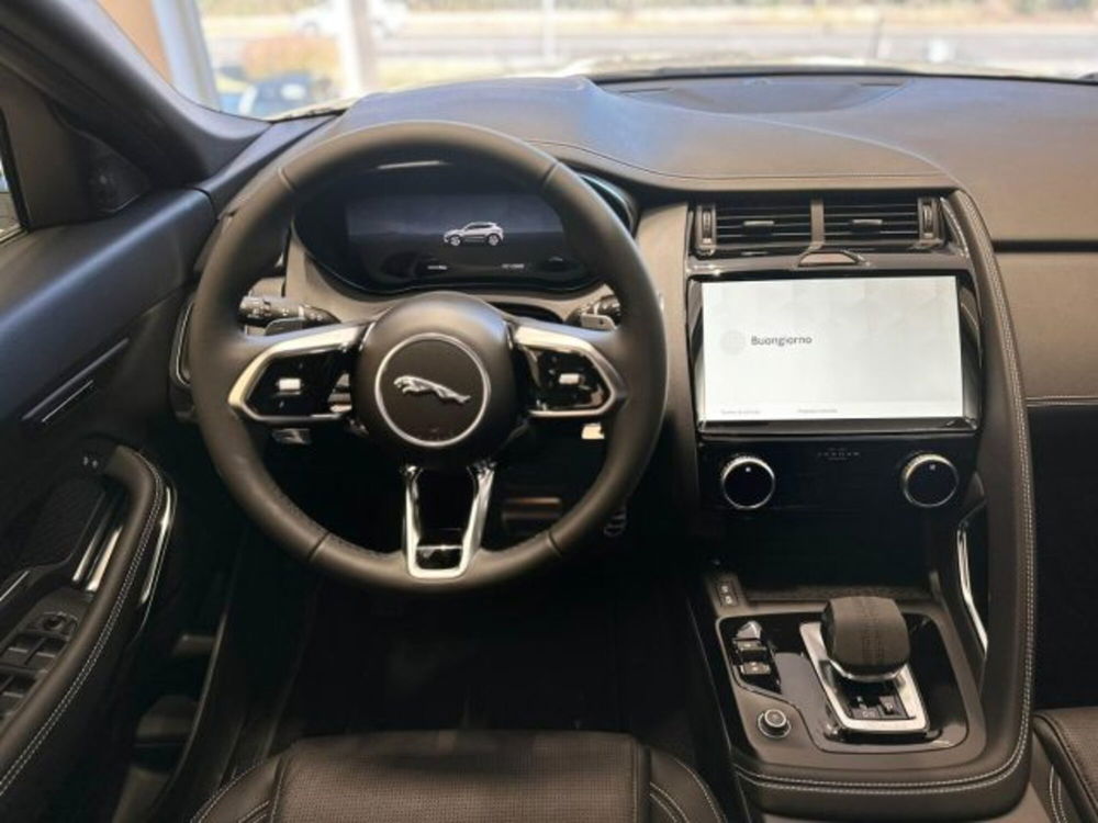 Jaguar E-Pace usata a Modena (6)