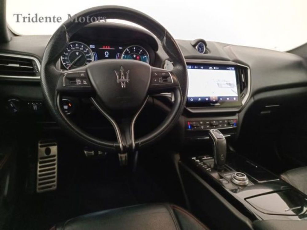 Maserati Ghibli usata a Padova (6)