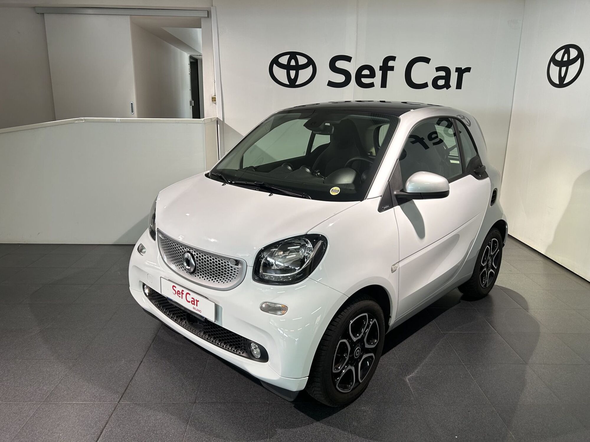 smart Fortwo 70 1.0 twinamic Passion  del 2019 usata a Milano