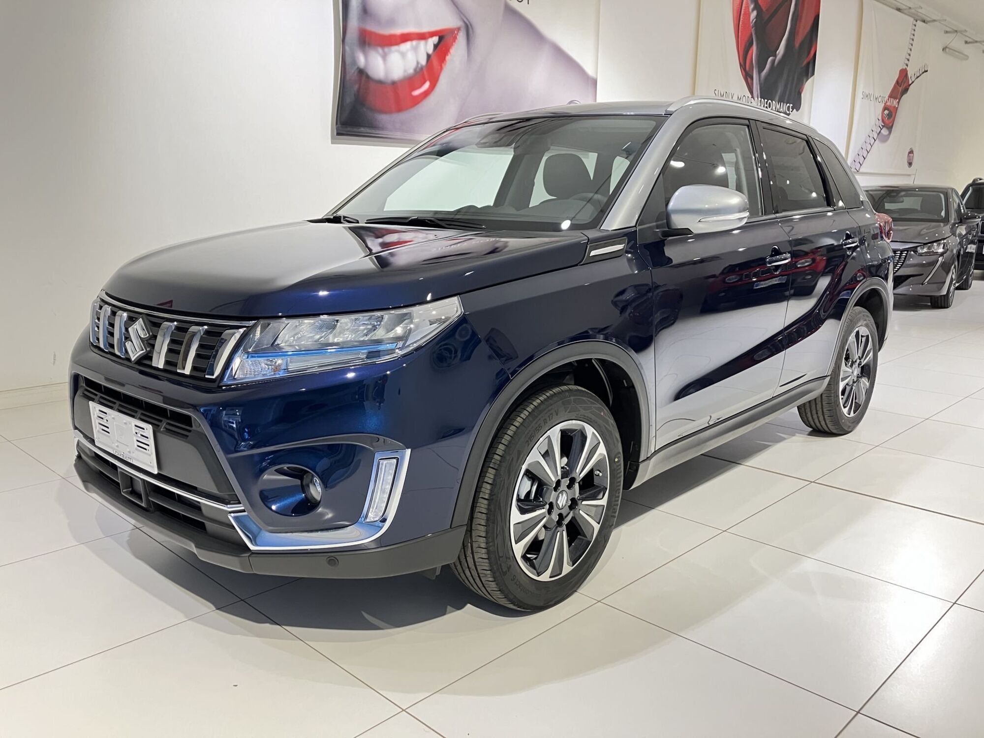 Suzuki Vitara 1.4 Hybrid 4WD AllGrip Easy Top nuova a Fornovo di Taro