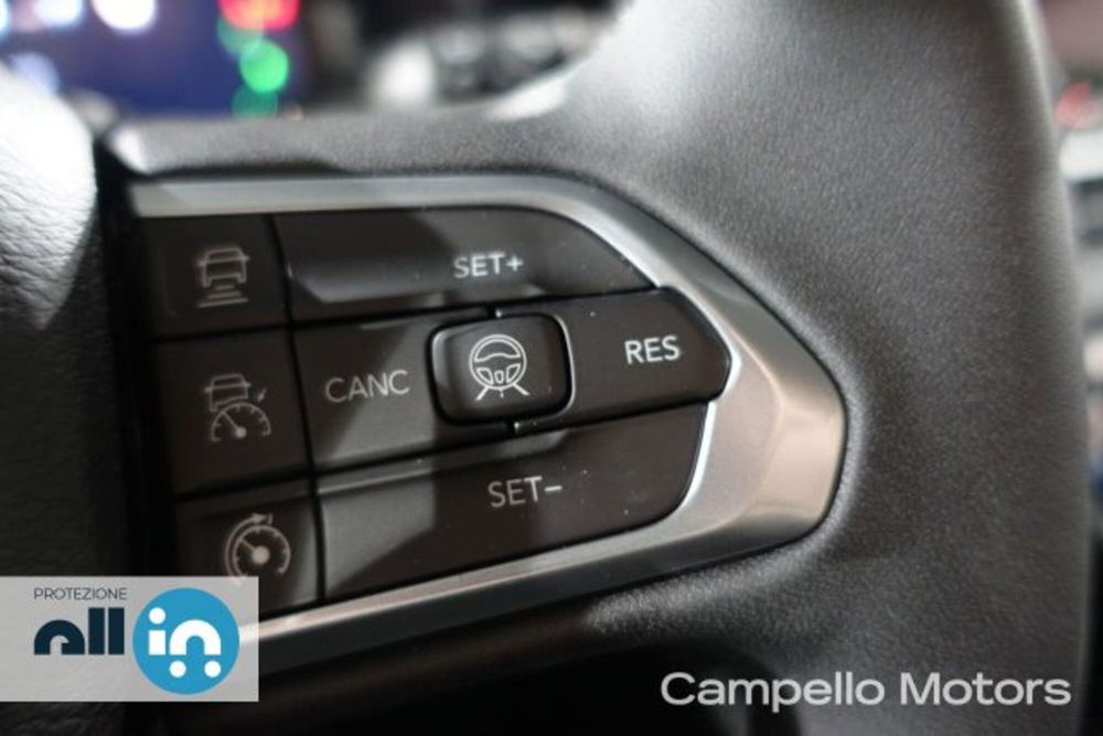 Jeep Compass nuova a Venezia (19)