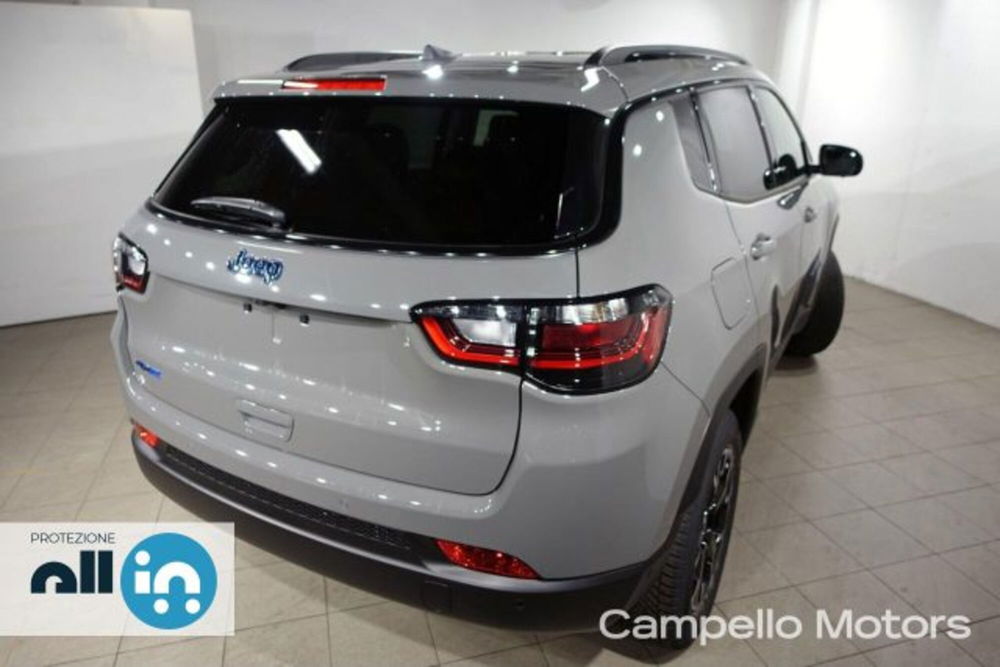 Jeep Compass nuova a Venezia (4)