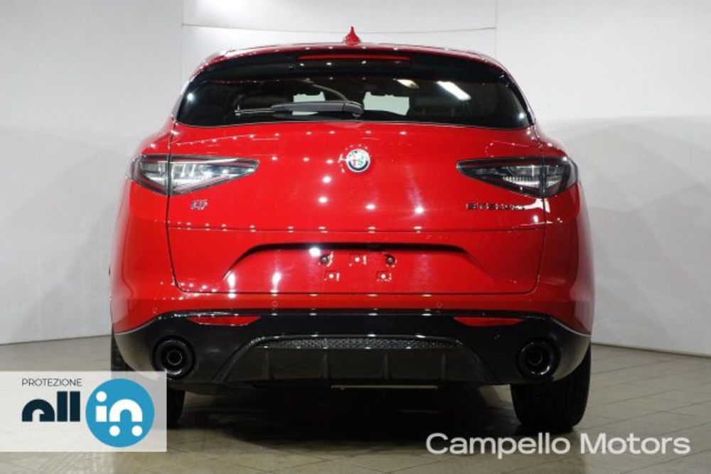 Alfa Romeo Stelvio nuova a Venezia (4)