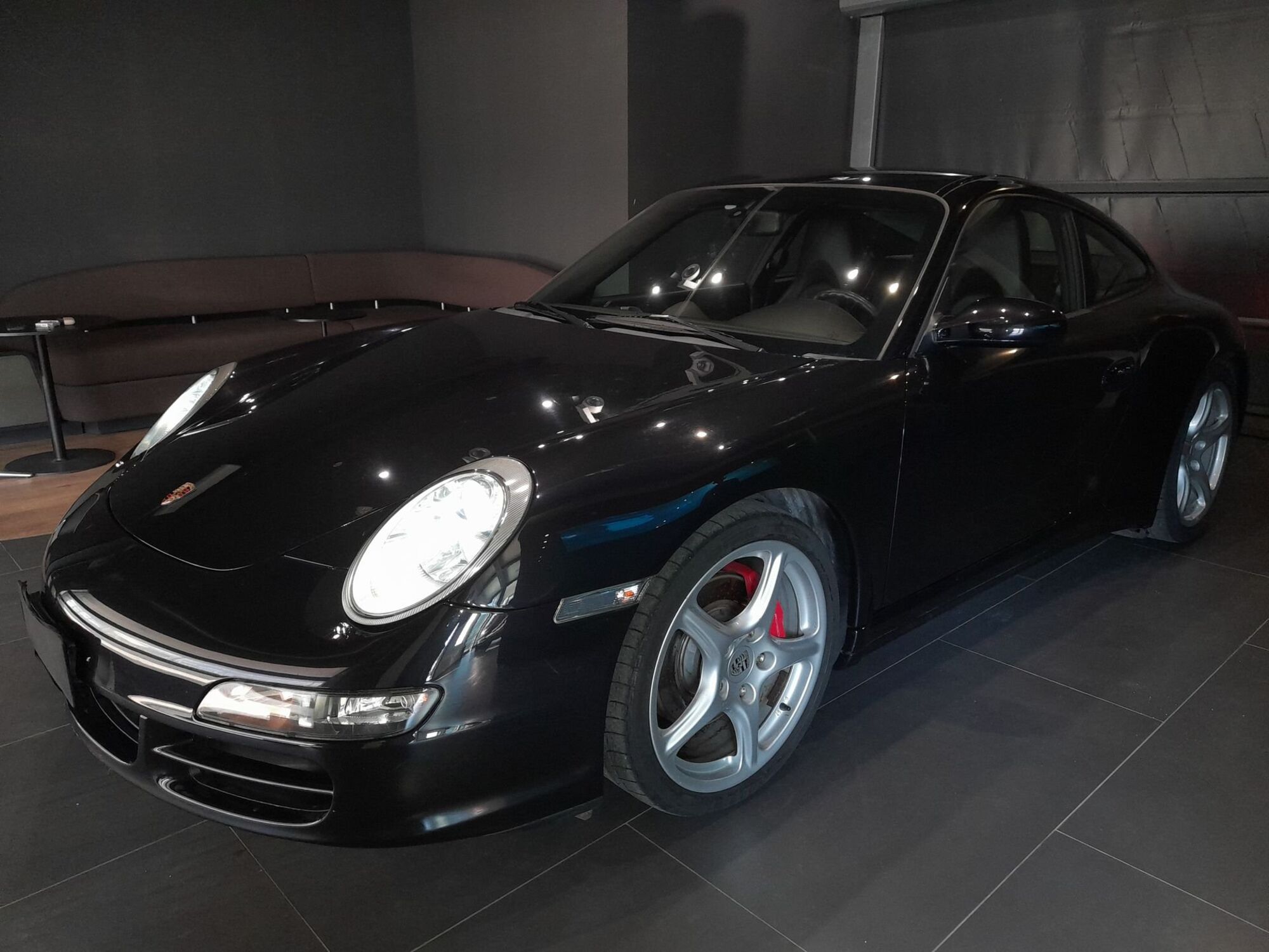 Porsche 911 Coup&eacute; Carrera 4S  del 2008 usata a Pozzuoli