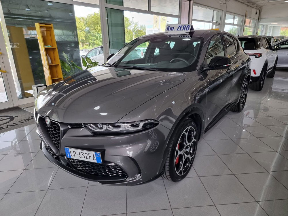 Alfa Romeo Tonale nuova a Prato (2)