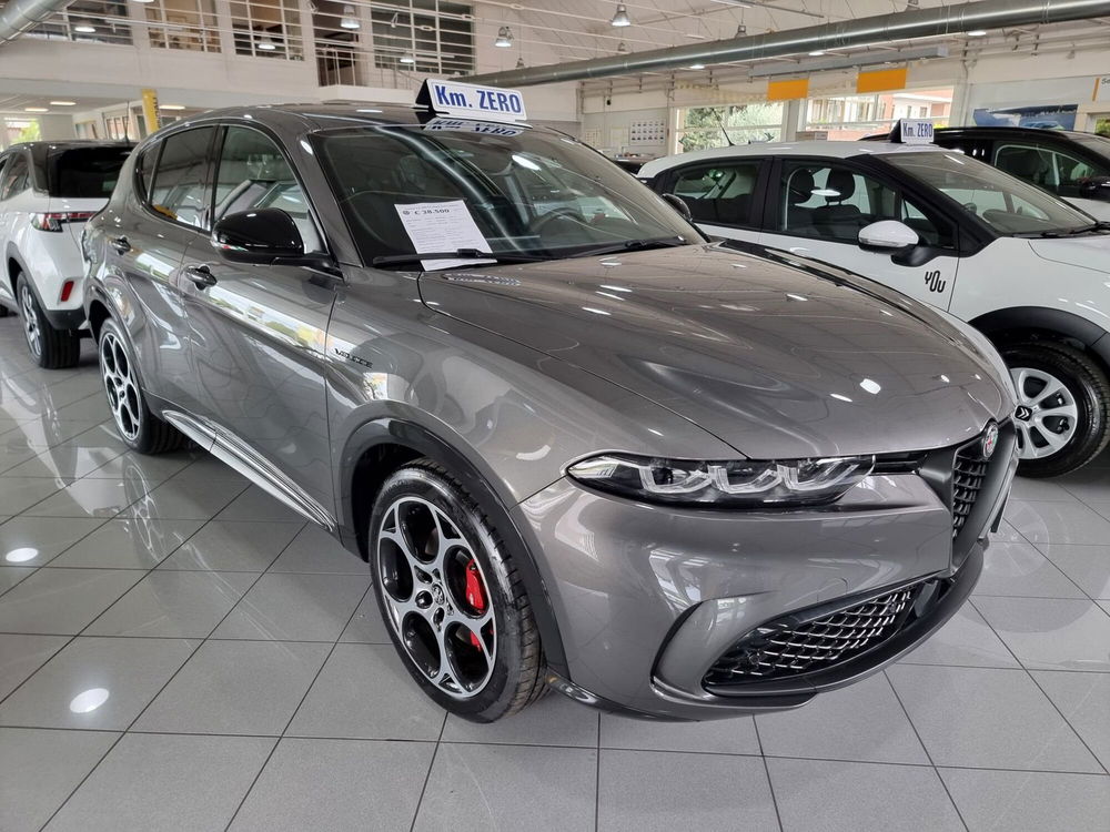 Alfa Romeo Tonale nuova a Prato (3)