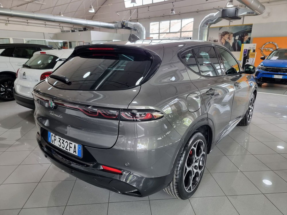 Alfa Romeo Tonale nuova a Prato (4)