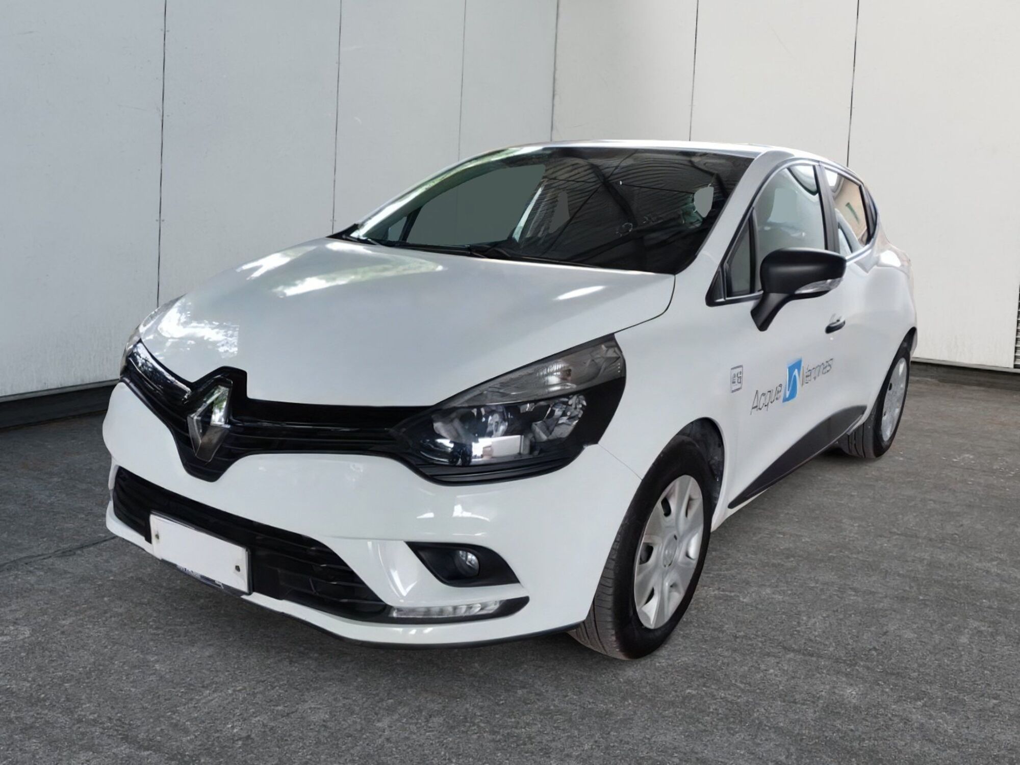 Renault Clio TCe 12V 90 CV GPL 5 porte Moschino Life del 2018 usata a Sala Consilina